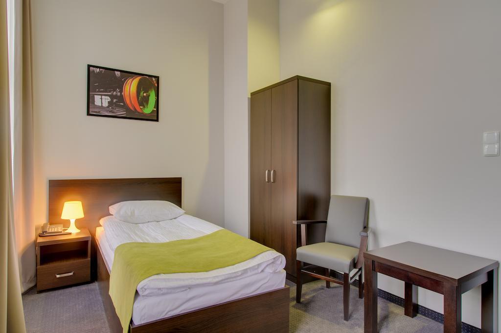 Hotel Grepielnia Бельско-Бяла Номер фото